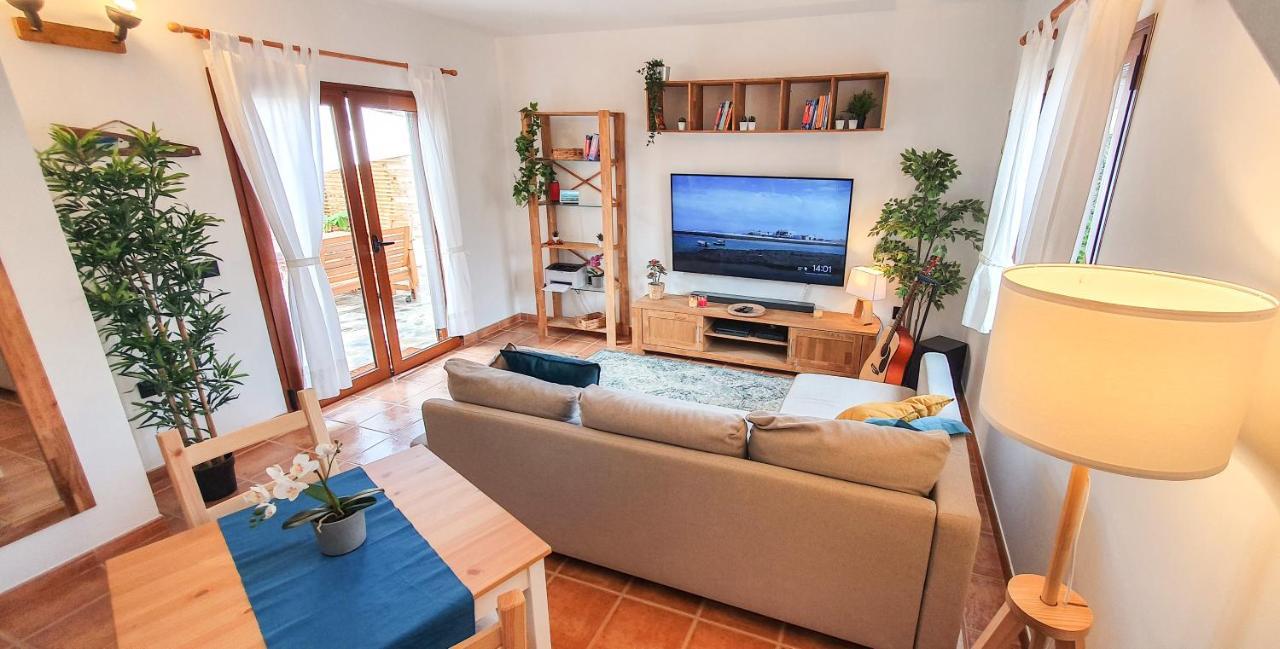 Oasis Desert - Holiday Home With Pool & Garden Near Corralejo And Lajares Dış mekan fotoğraf